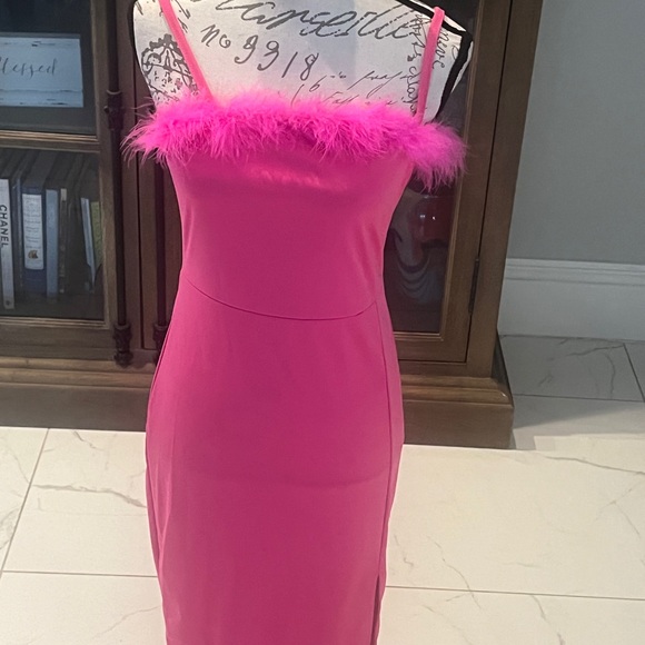 Onlisa Dresses & Skirts - Elegant Pink Feather-Trim Maxi Dress